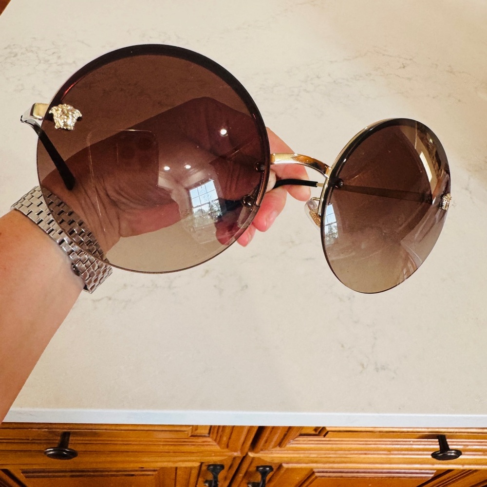 Versace Gold Frame Sunglasses with Brown Lenses - Picture 6 of 8